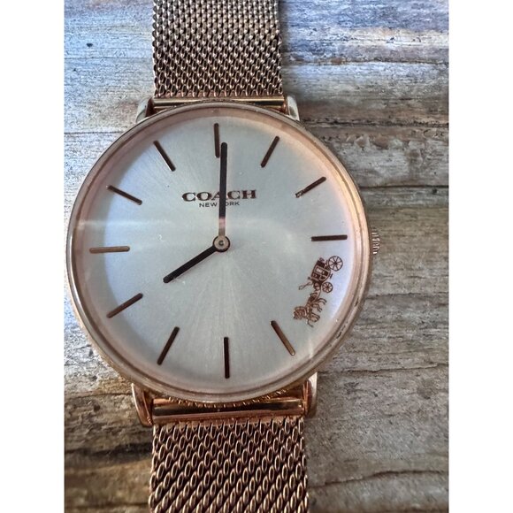 Coach Womens Rose Gold Mesh Watch With Elegant White Dial & Minimalist Design - Picture 2 of 8